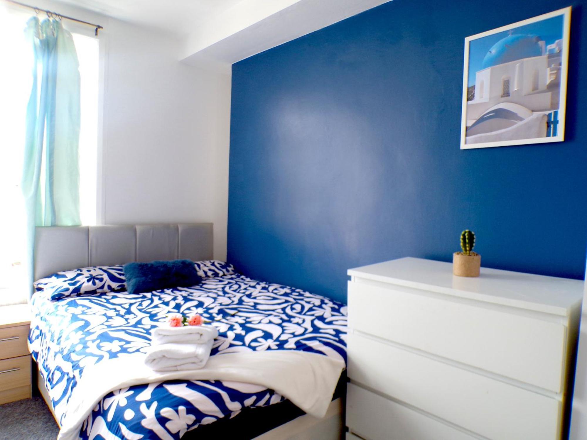 West Kensington - Santorini Apartments لندن المظهر الخارجي الصورة