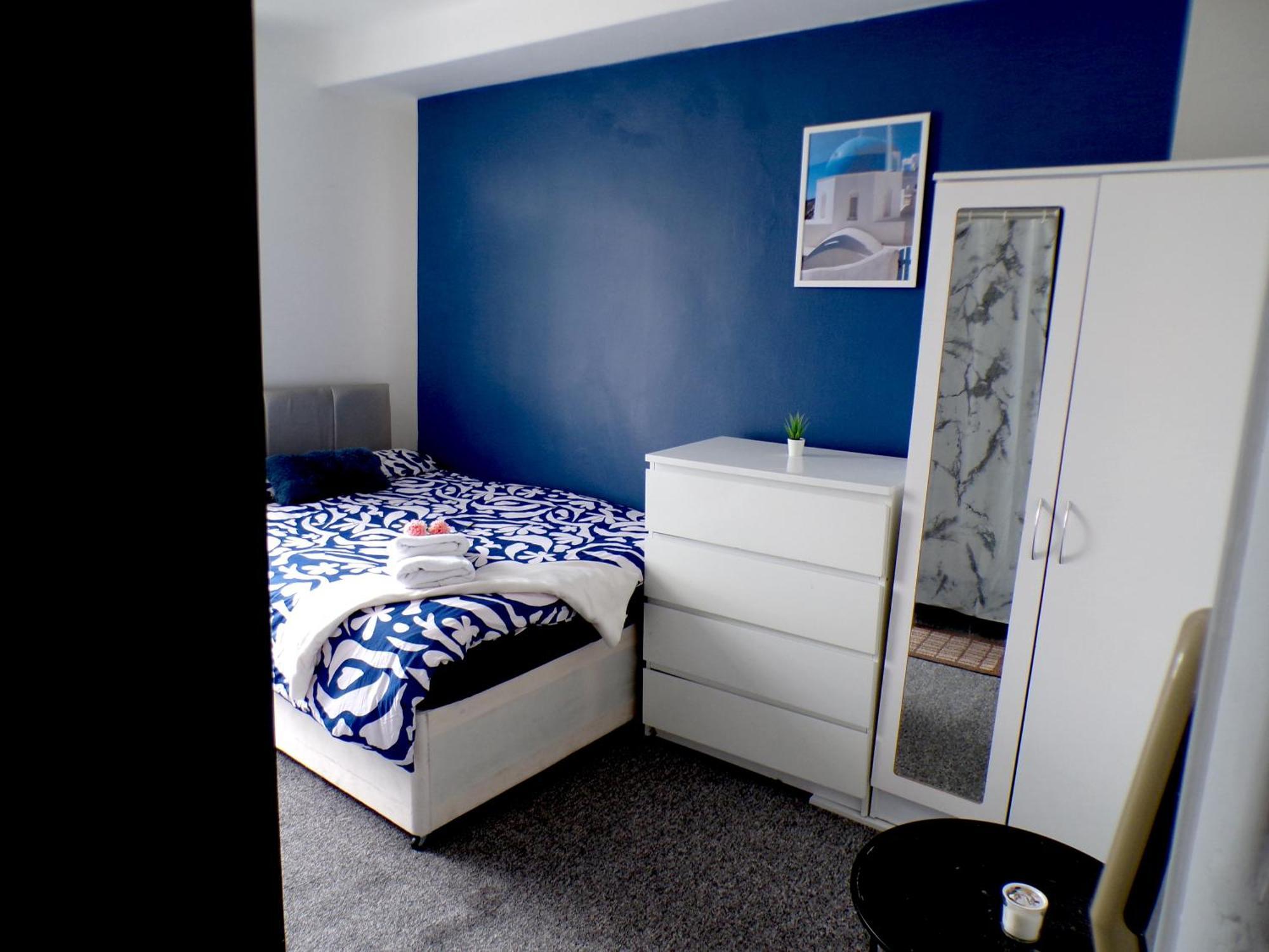 West Kensington - Santorini Apartments لندن المظهر الخارجي الصورة